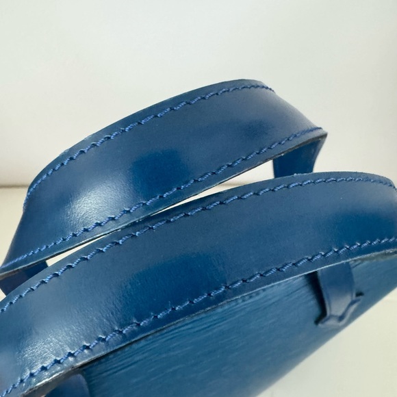 Louis Vuitton Elegant Epi Saint Jacques Blue Tote - Picture 10 of 14